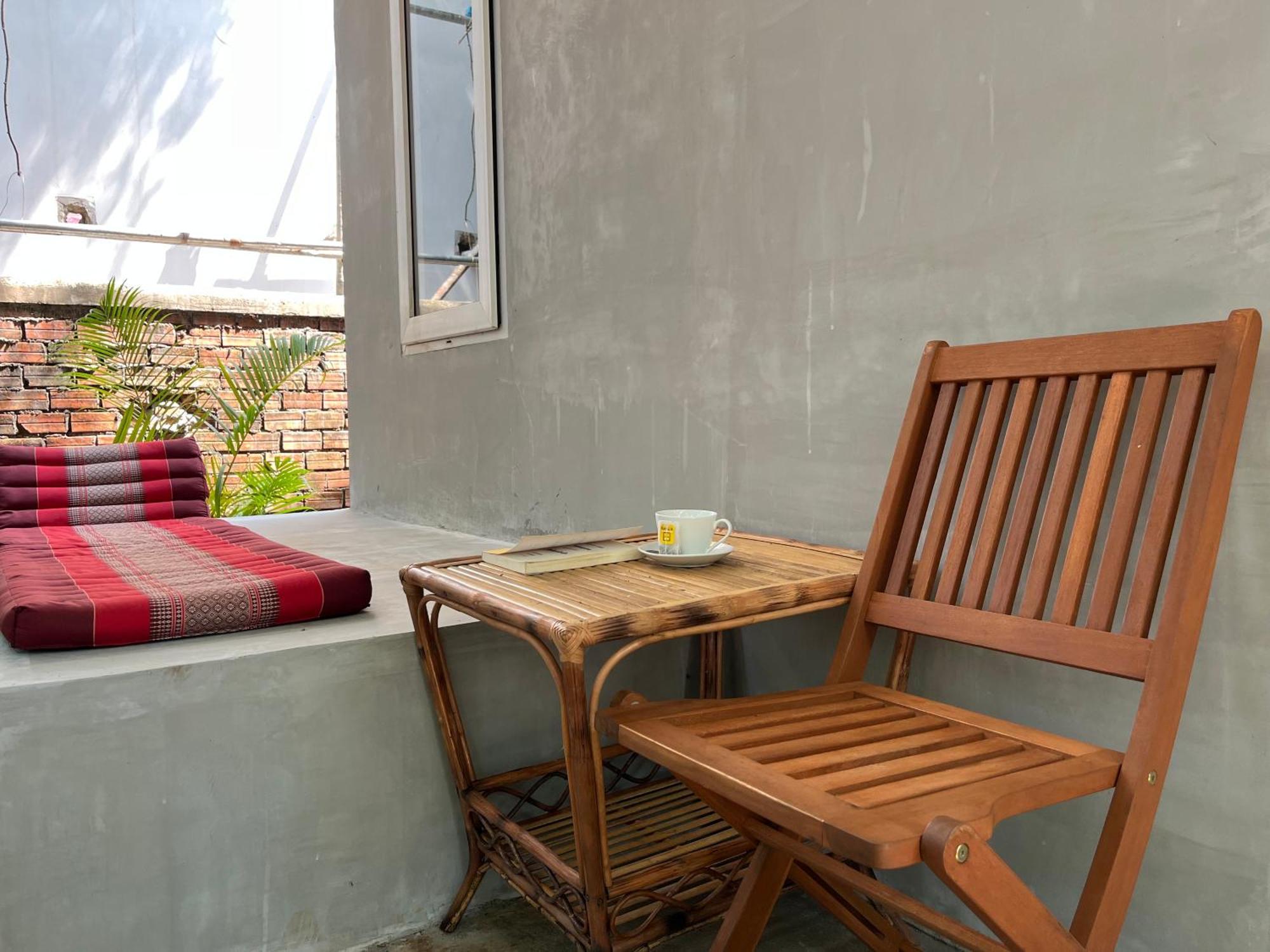 Banyan Tree Hostel กำปอต ภายนอก รูปภาพ
