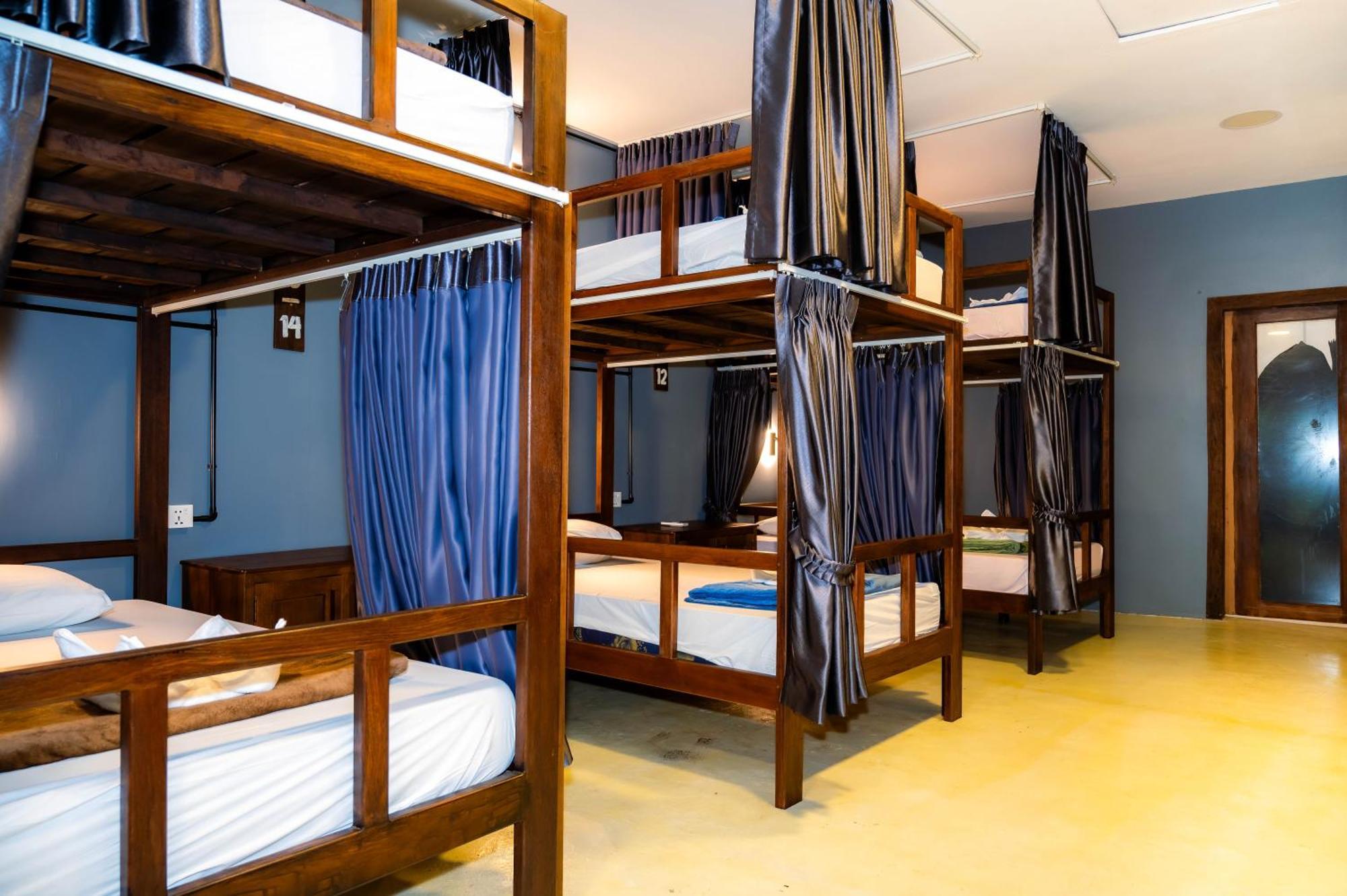 Banyan Tree Hostel กำปอต ภายนอก รูปภาพ