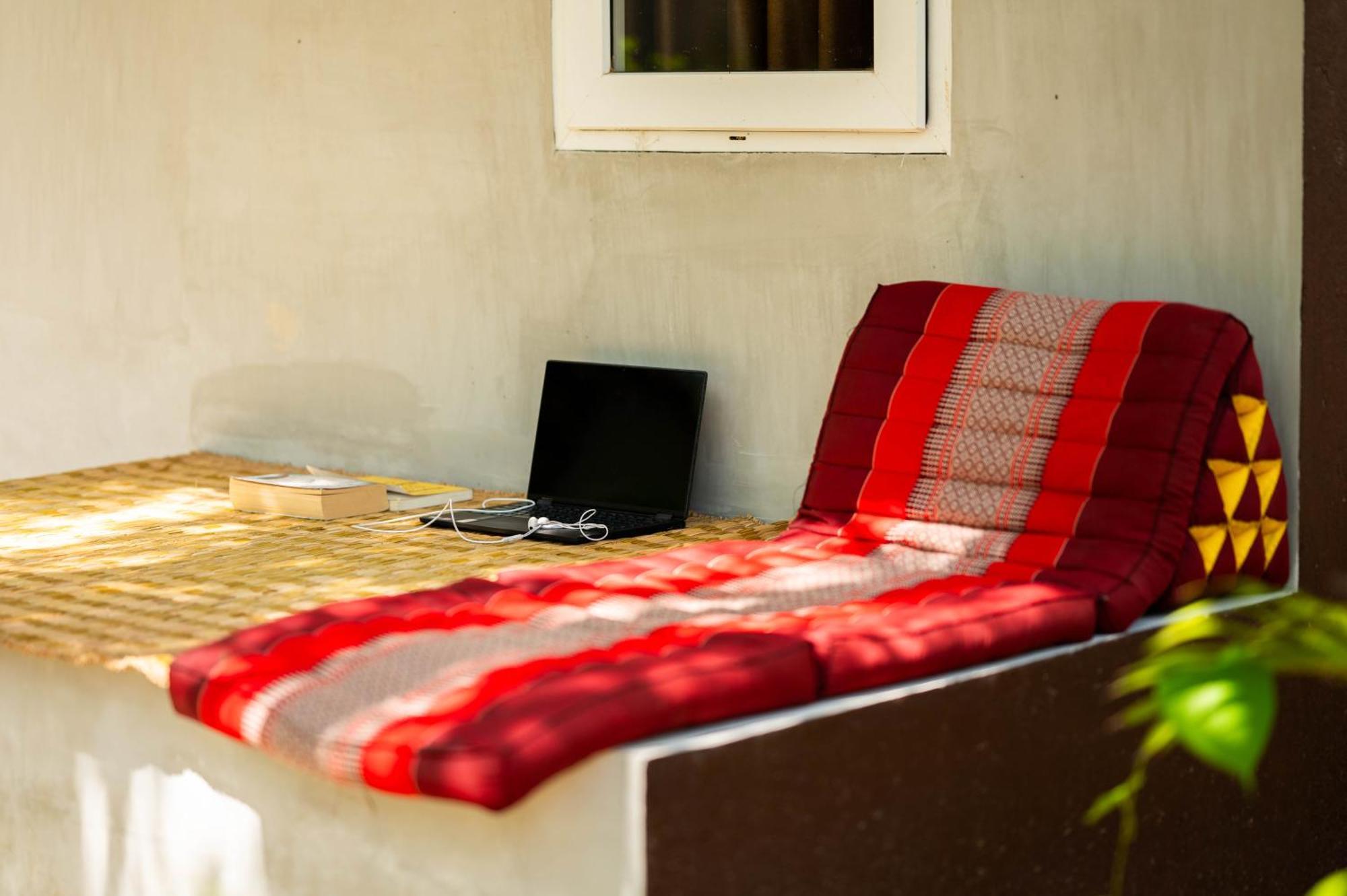 Banyan Tree Hostel กำปอต ภายนอก รูปภาพ