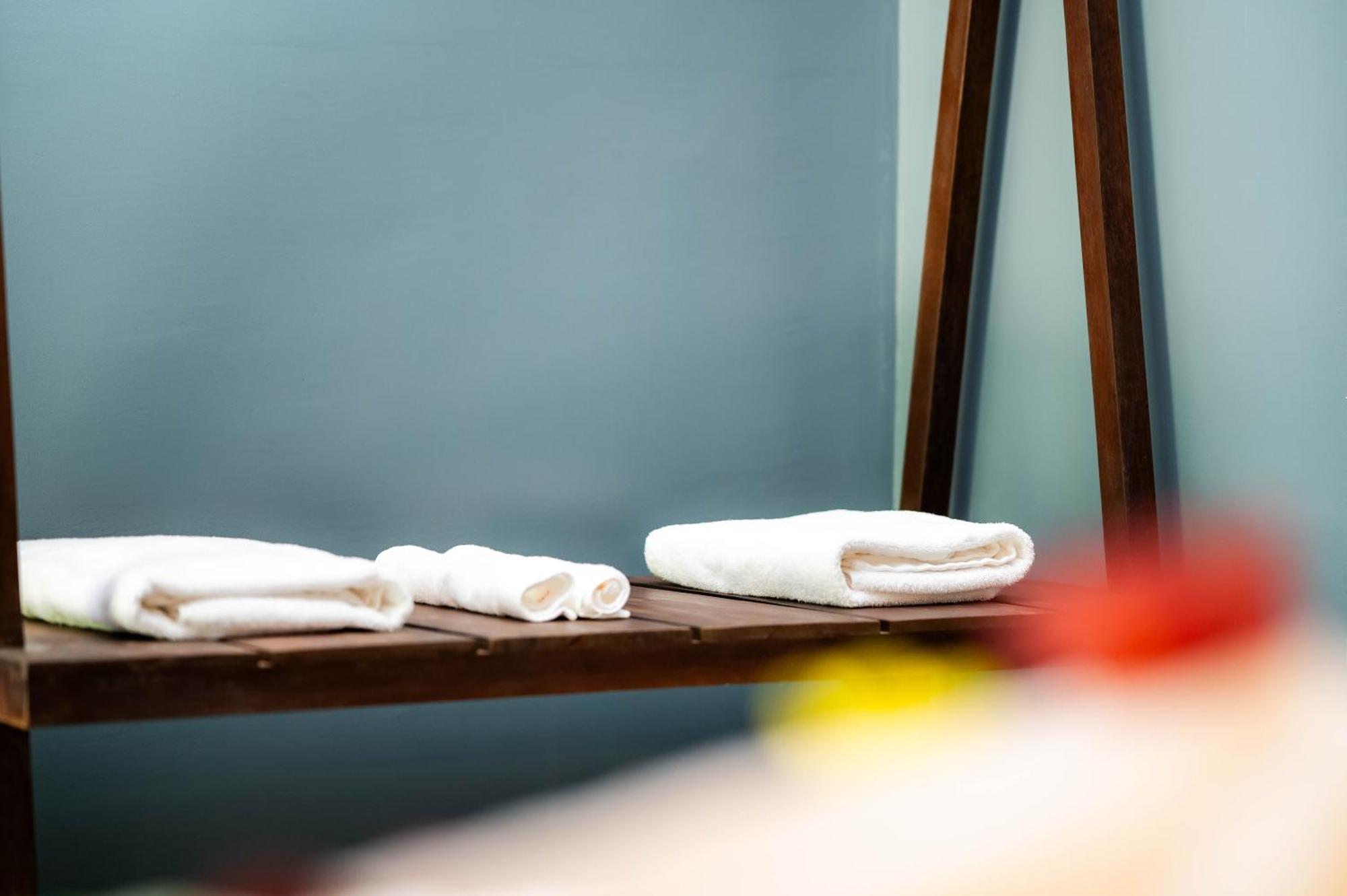 Banyan Tree Hostel กำปอต ภายนอก รูปภาพ
