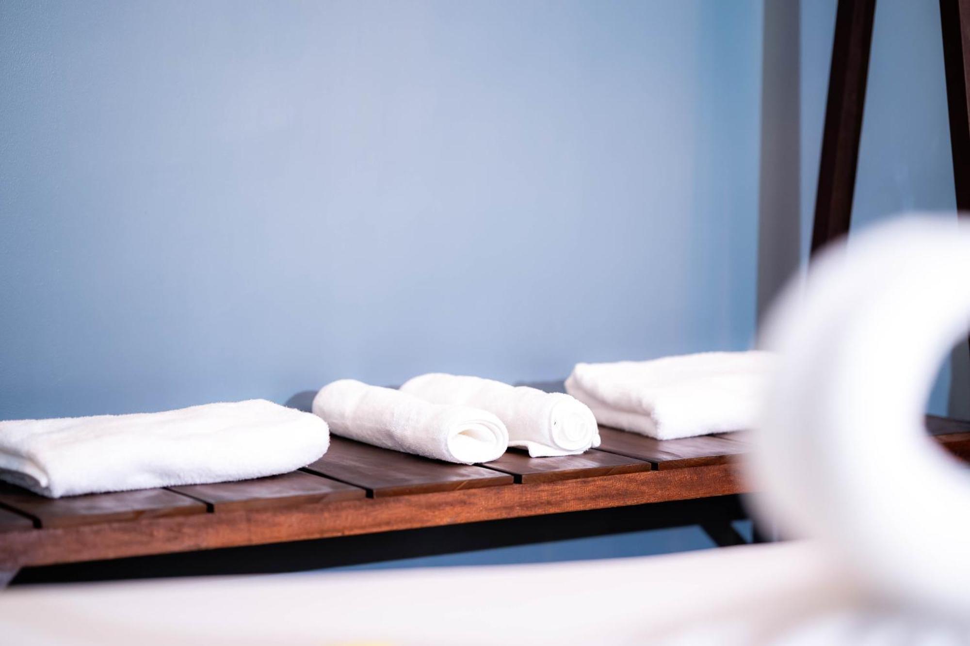Banyan Tree Hostel กำปอต ภายนอก รูปภาพ